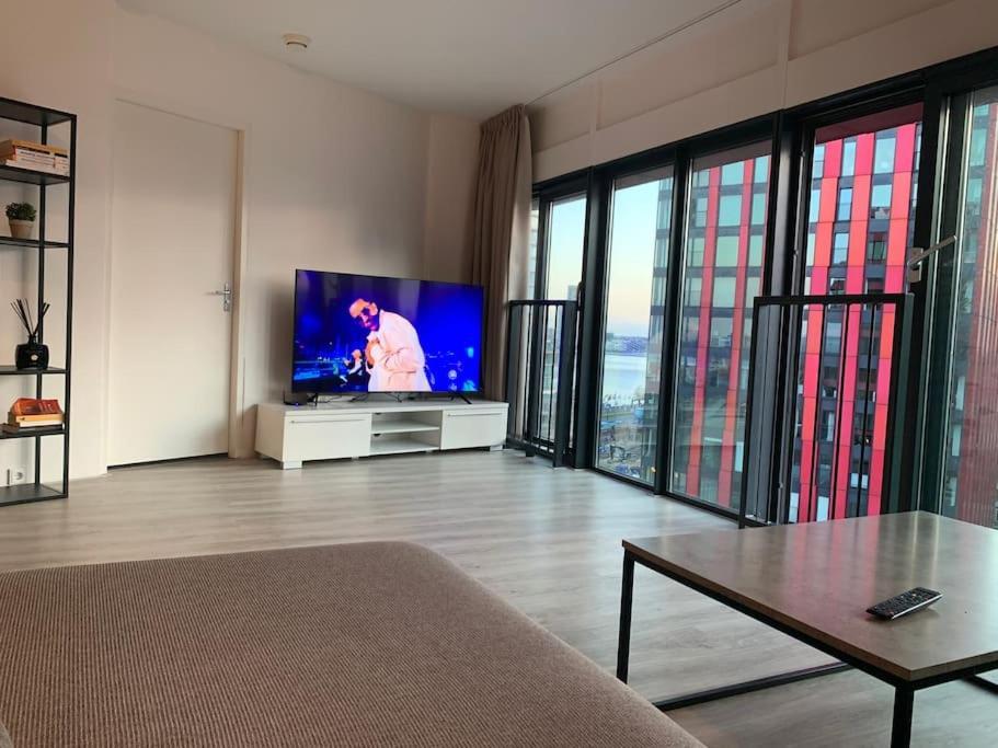 Stunning View Apt Free Parking Daire Rotterdam Dış mekan fotoğraf