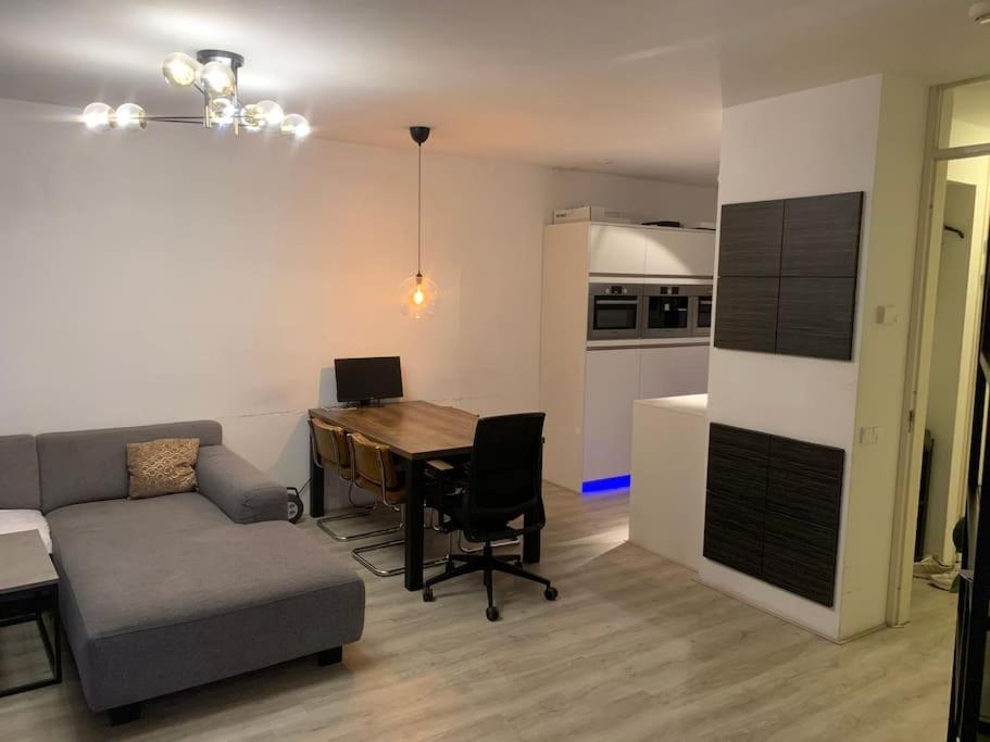 Stunning View Apt Free Parking Daire Rotterdam Dış mekan fotoğraf